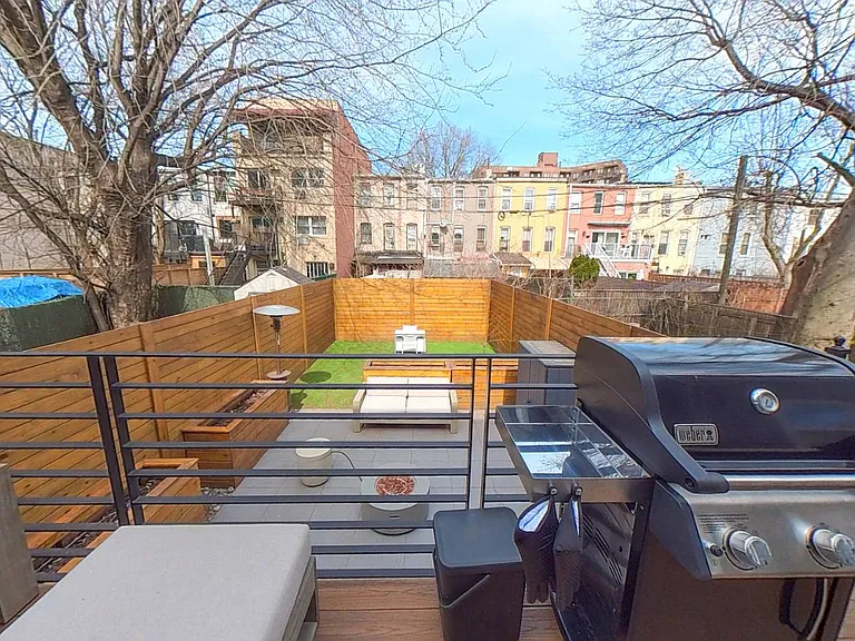 427 Pulaski St #1 — Photo 11