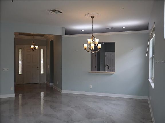 3rd image of 10842 Woodchase Cir