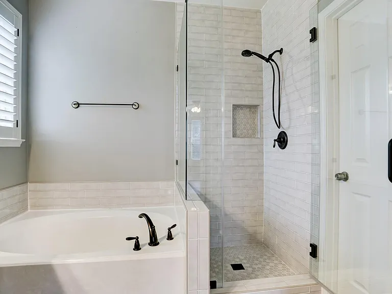 10410 Five Oaks Ct — Photo 29
