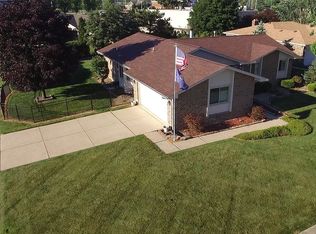 3827 Eclipse Ct, Sterling Heights, MI 48310