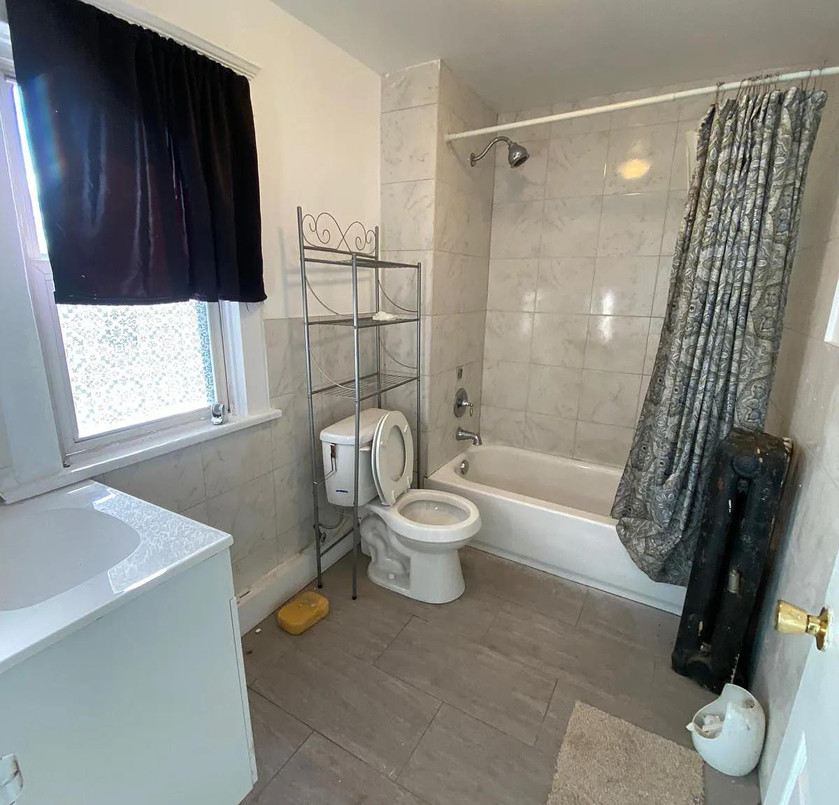 5 bed, 2000 sqft, $2,000 — Photo 3