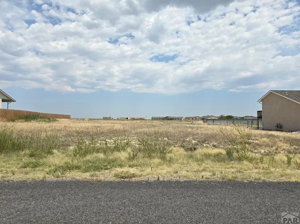 355 E Stardust Dr, Pueblo West, CO 81007