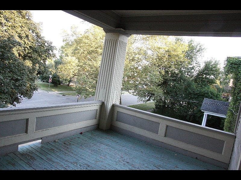 2nd image of 207 Elm St