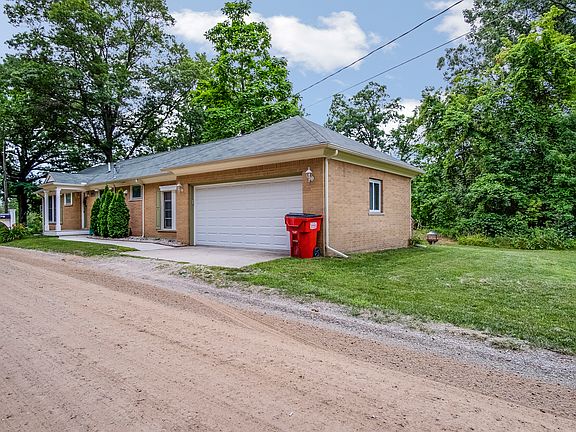 2nd image of 9897 Lone Oak Dr
