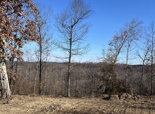 1157 Deer Run Rd, Lobelville, TN 37097