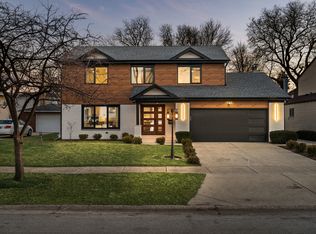 805 S Tures Ln, Des Plaines, IL 60018