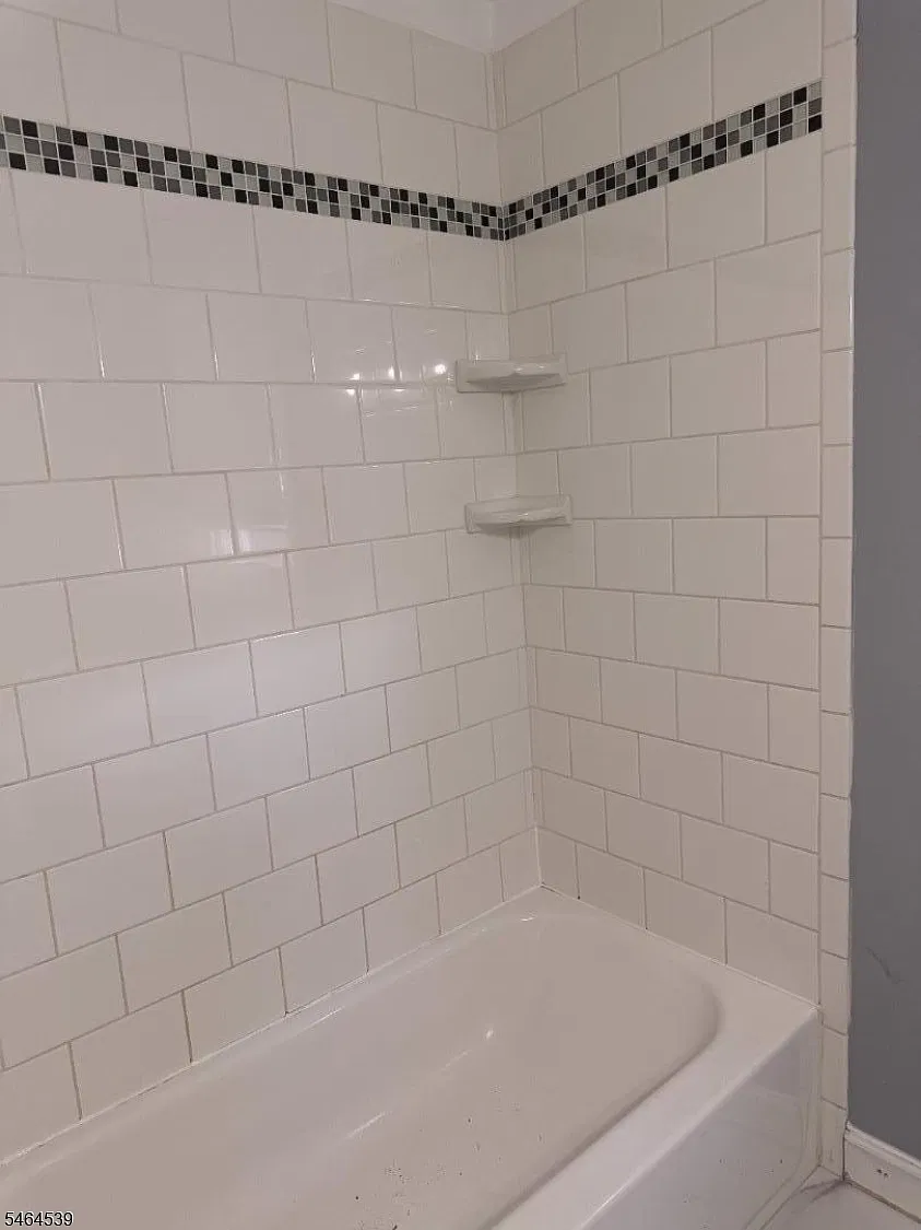2 bed, 1.0 bath, $2,250 — Photo 3
