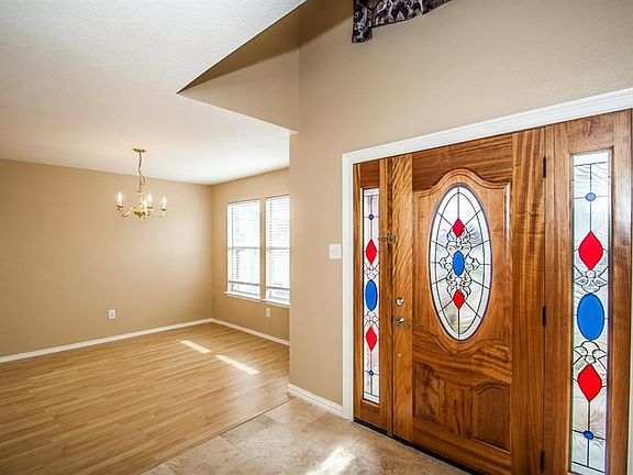5th image of 1449 Thornhill Ln