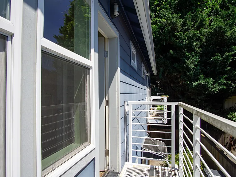 610 SE Spokane St #11 — Photo 12