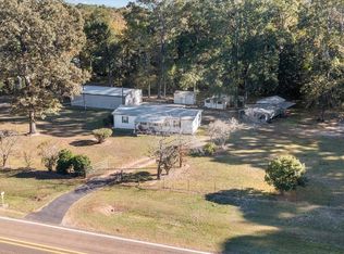 2330 Sabine Town Cir, Hemphill, TX 75948