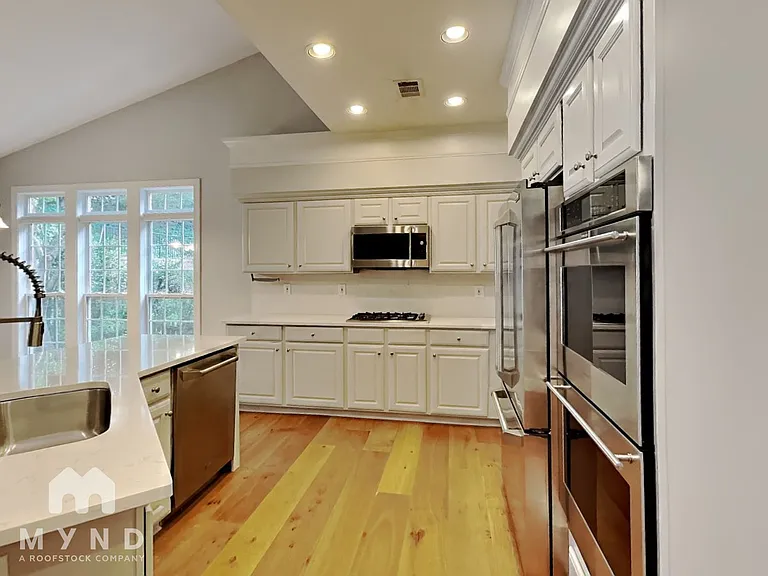 2149 Wrights Mill Cir NE — Photo 3