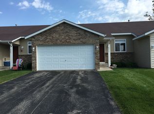 4211 Rymark Ct, Shakopee, MN 55379