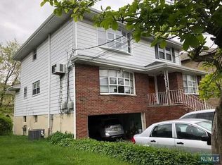 2484 7th St FLOOR 2, Fort Lee, NJ 07024