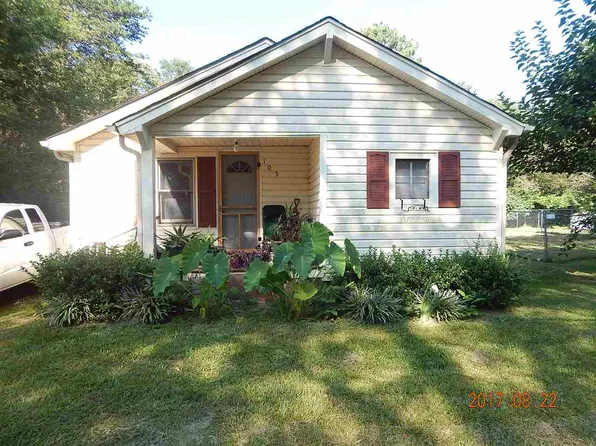 105 N Stribling St, Seneca, SC 29678