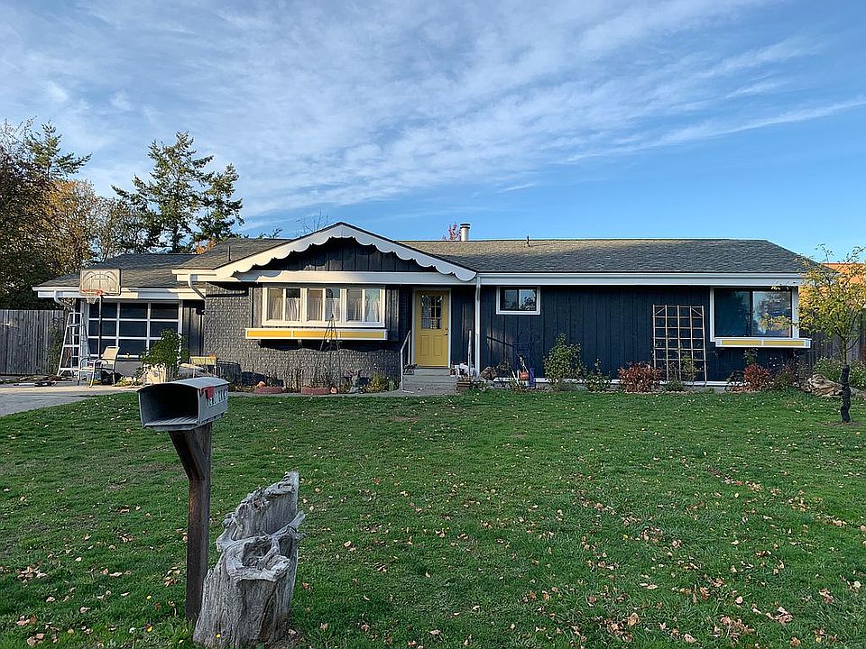 2nd image of 520 Hemlock Ct