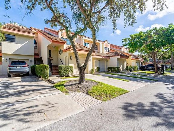2nd image of 103-3351 Emerald Oaks Dr #103
