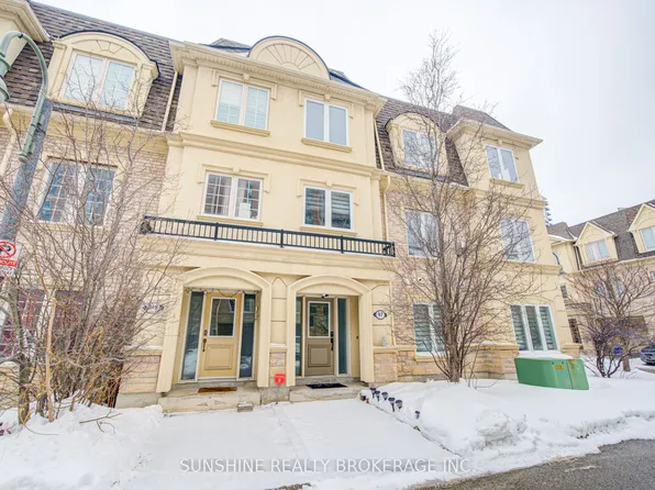 1250 Saint Martins Dr #97, Pickering, ON L1W 0A2