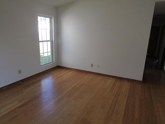 3rd image of 1642 Farberdale Dr