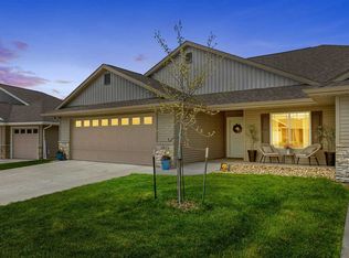 3913 Bluebird Dr SW, Cedar Rapids, IA 52404