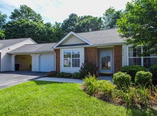 6976 Black Walnut Ct, Roanoke, VA 24019