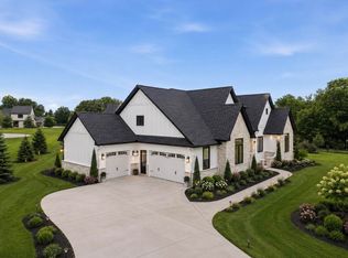 9034 York Crest Dr, Saline, MI 48176