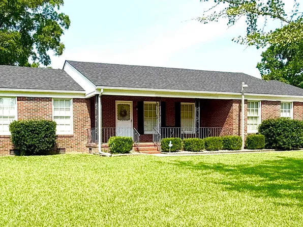 1723 Dianne St SW, Decatur, AL 35601