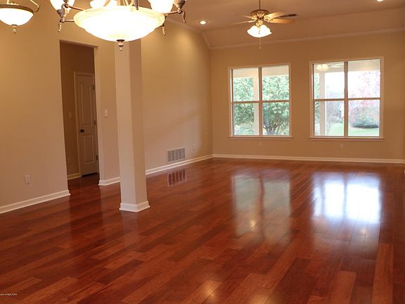 3rd image of 1254 S Lake Dr