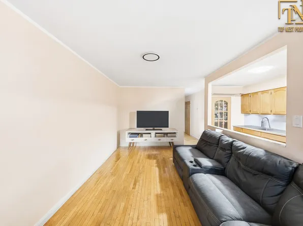 2756 Mill Avenue image 17 of 28