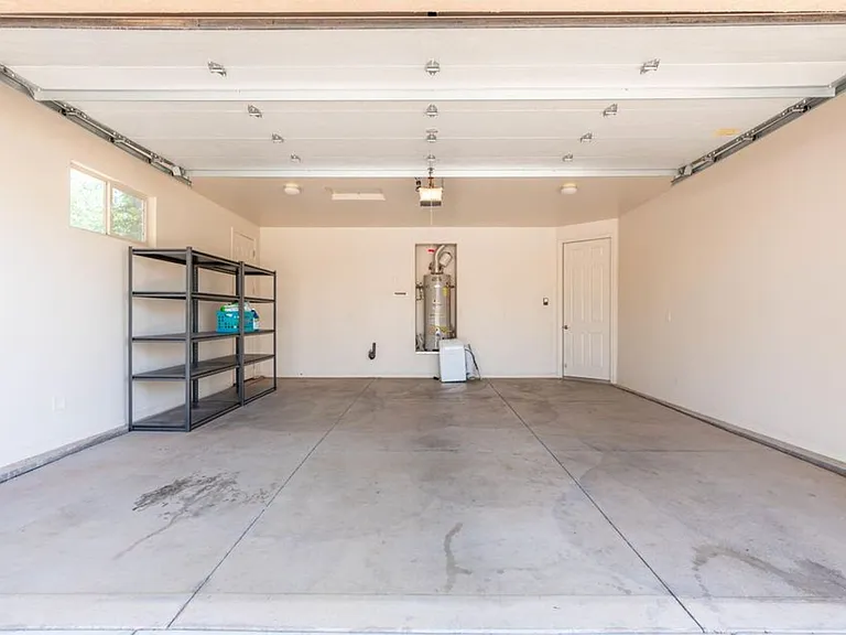 253 S 260 W — Photo 23