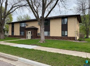 3504 S Cathy Ave, Sioux Falls, SD 57106
