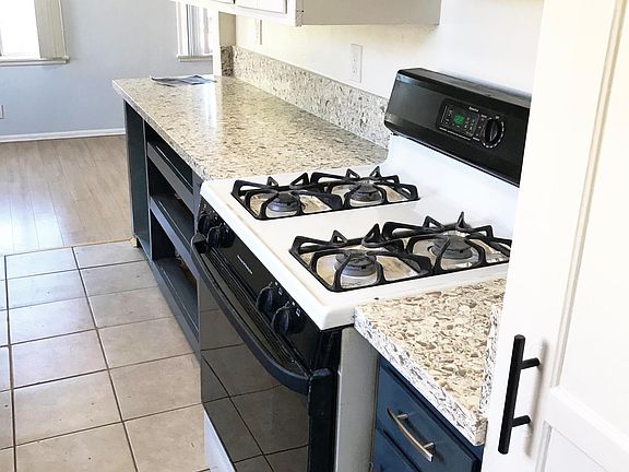 4th image of 8253 Burnet Ave