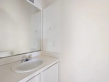 211 Prentice Dr — Photo 8