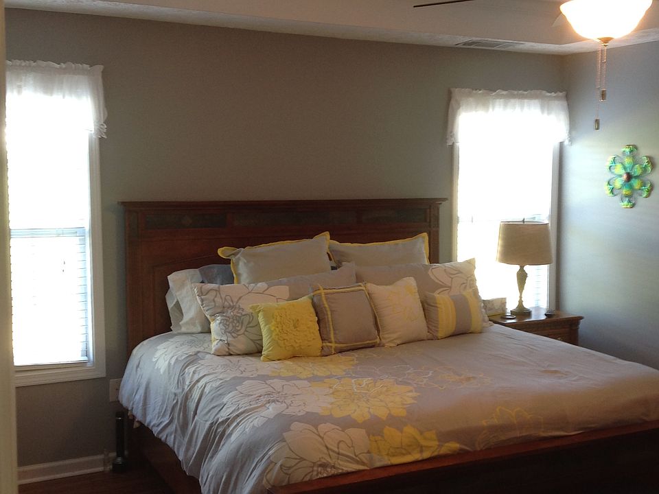 1st image of 41 Meadowcreek Dr