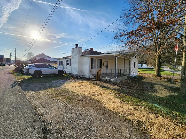 1330 McClung Ave — Photo 12