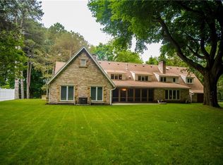 517 Pine Grove Ave, Rochester, NY 14617