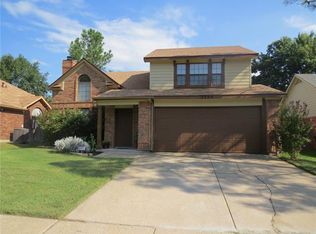 2323 Belton Dr, Arlington, TX 76018