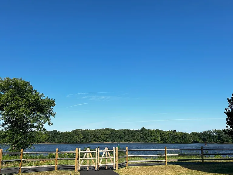 16760 River View Cir — Photo 24