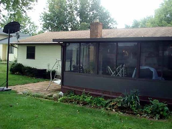 3rd image of 1948 Forest Lake Ct