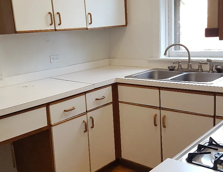 Pleasant Circle North — Photo 9