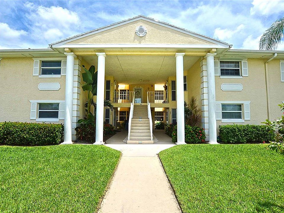 1st image of 374 Grove Isle Cir Unit 374