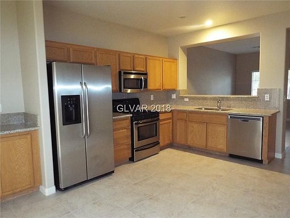 3rd image of 912 Blue Rosalie Pl