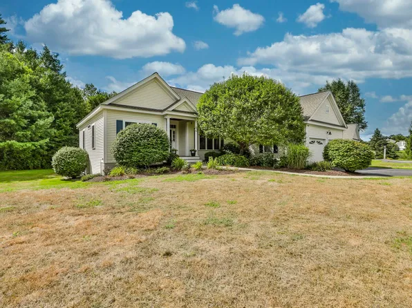 21 Cabot Lane, Bedford, NH 03110