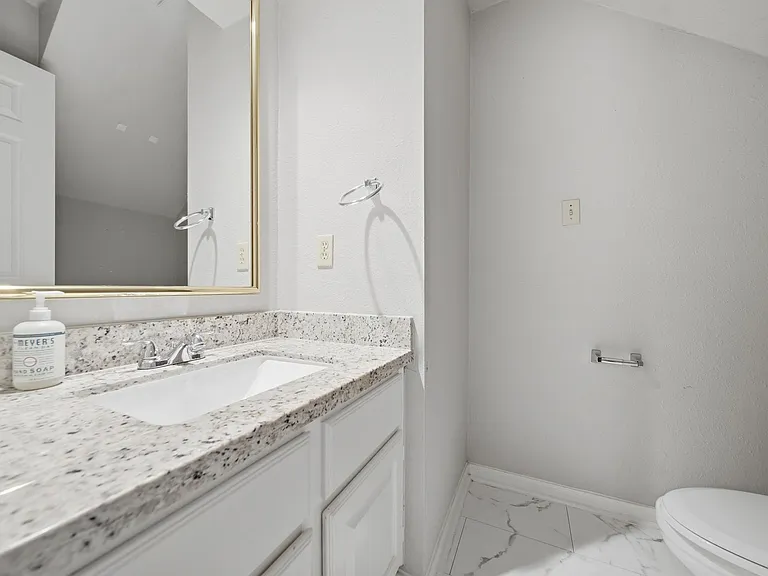 15122 Greenleaf Ln — Photo 14