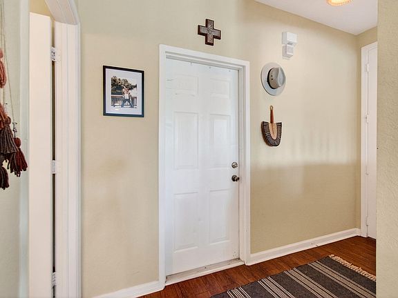 4th image of 3167 Laurel Ridge Circle