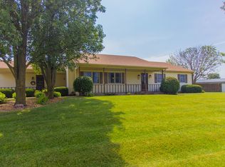 736 Wright Ct, Sandwich, IL 60548