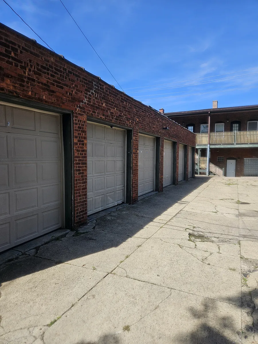 The garages are accessed from the Alley off of 85th - 8513 Madison Ave #3
