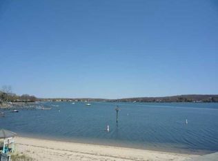 31 Wells St, Niantic, CT 06357