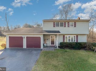 85 Eagle Ln, Etters, PA 17319