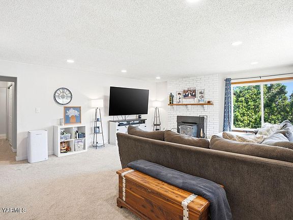 4th image of 309 Hillview Ave