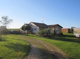 3225 312th Ave, Hopkinton, IA 52237